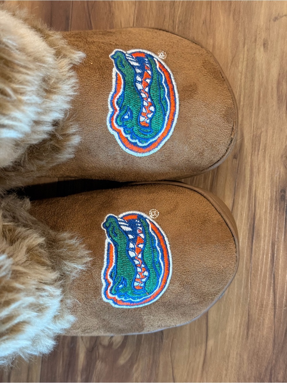 Kids Brown Fur-Trim Boot Slippers with Team Logo
size 5 and 6 - Picture 3 of 7